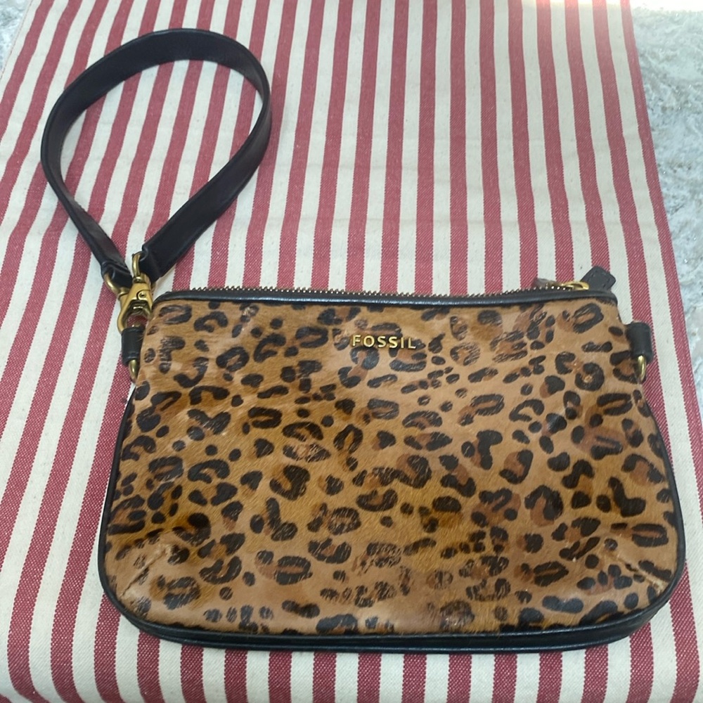 Fossil Cheetah Print purse wristlet/ shoulder bag